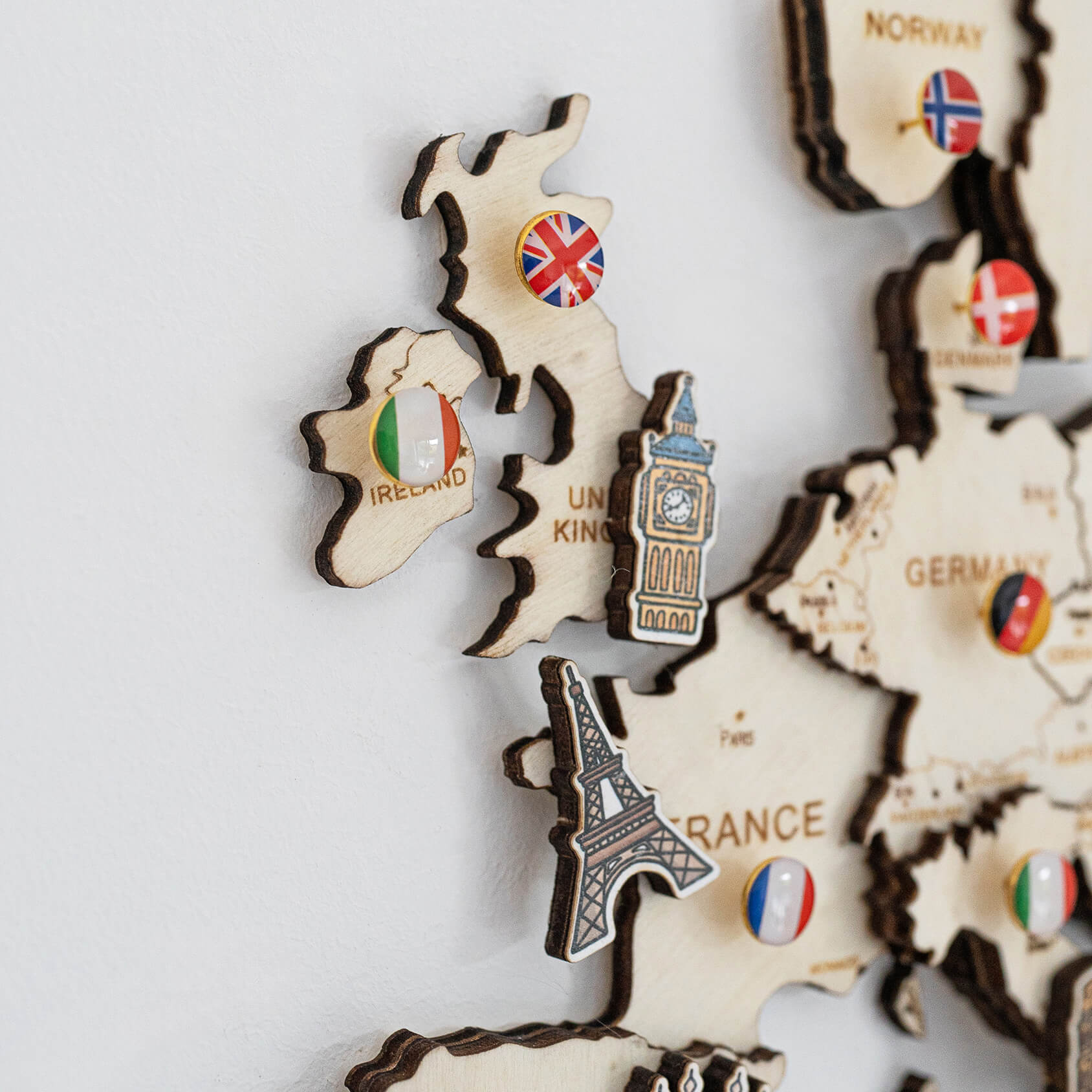 Wooden Sightseeings Pins