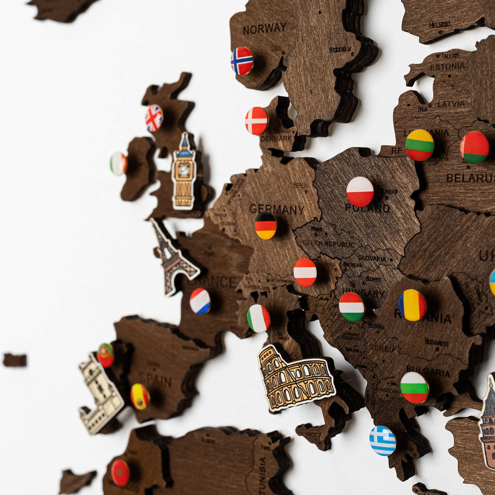 3D World Map - Walnut